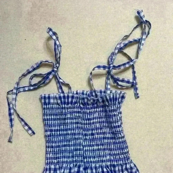 LF Gingham Crop Top - Picture 2 of 3